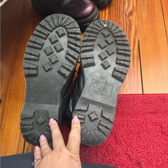 Dr. Martens SINCLAIR MILLED NAPPA LEATHER PLATFORM BOOTS - Picture 5 of 5